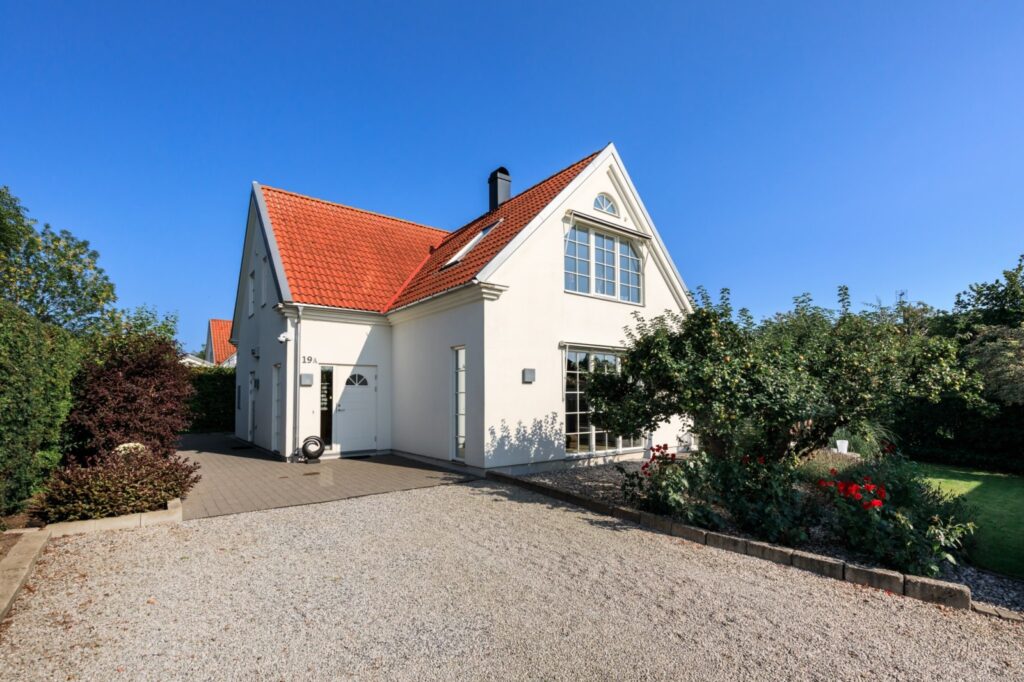 Anläggning av stenmur på tomt. Vidja Södertörn